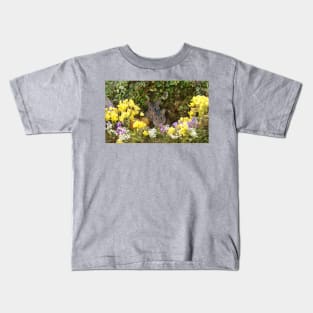 pair of wild mice spring flowers Kids T-Shirt